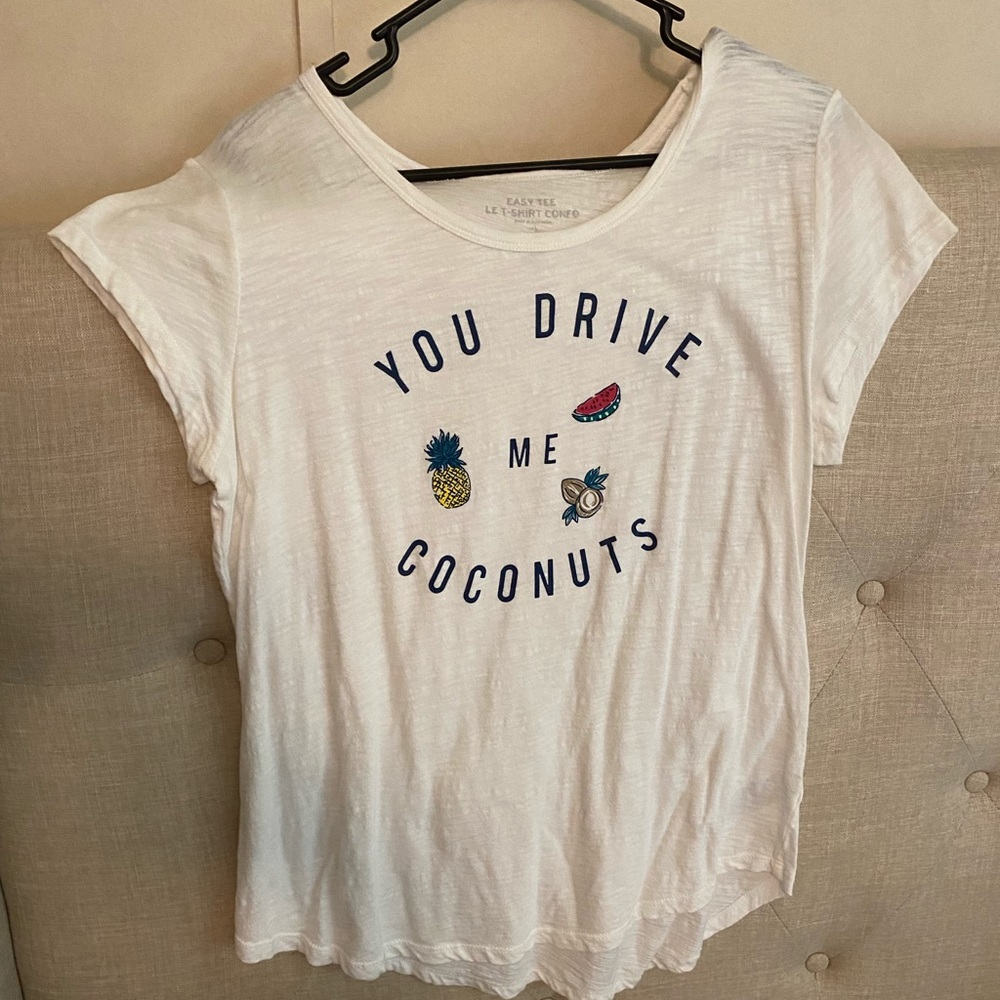 NWOT GAP GRAPHIC TEE